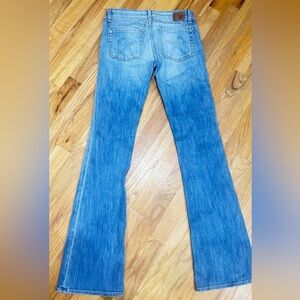 River Denim Company. Light wash flare jean. Size 25- Y2K - Stretch